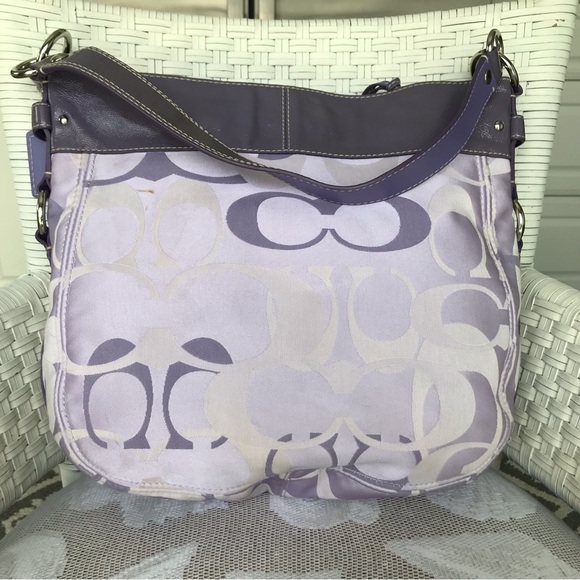 Coach Zoe Optic Signature Large Hobo - Picture 3 of 11